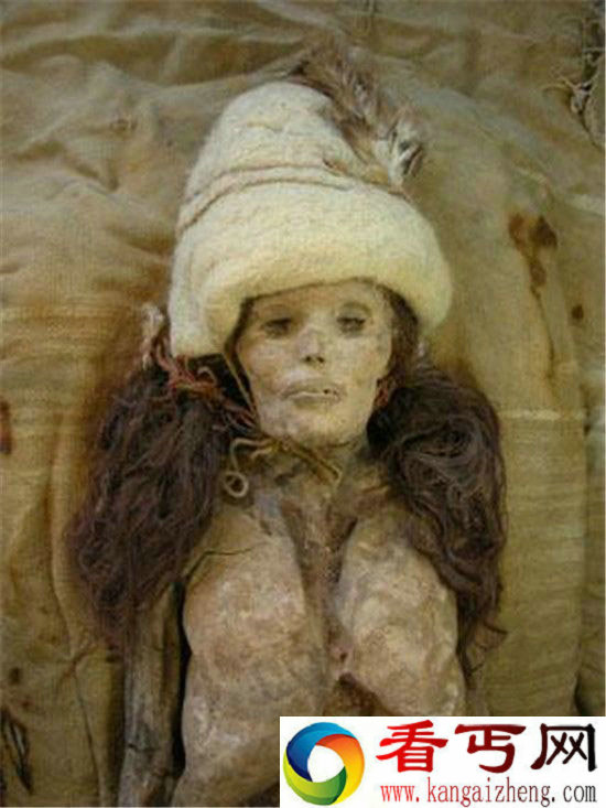 死亡罗布泊发现千年古墓 4000年不腐干尸