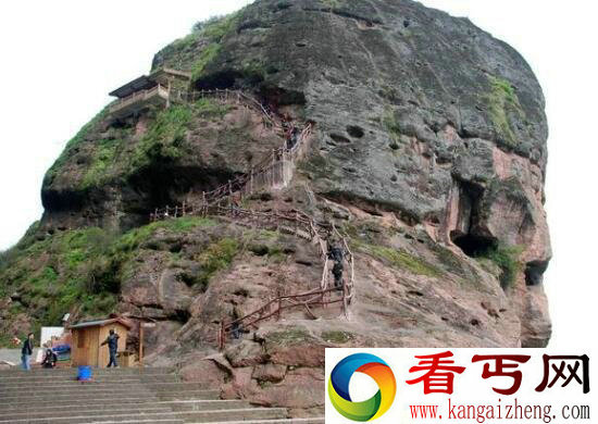 龙虎山悬棺之谜,悬赏四十万仍找不到答案究竟为何