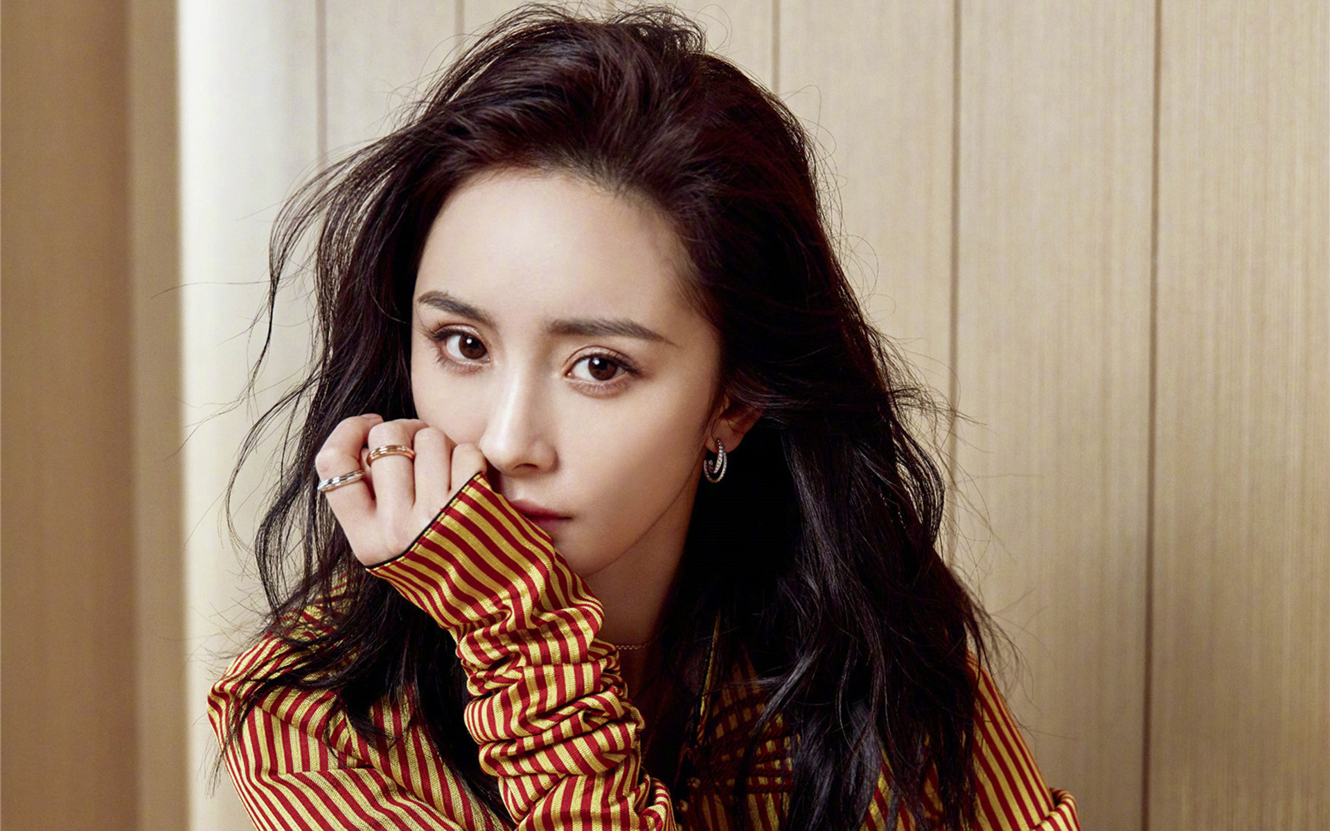 杨幂非礼门事件真相 杨幂迷奸门事件图片曝光