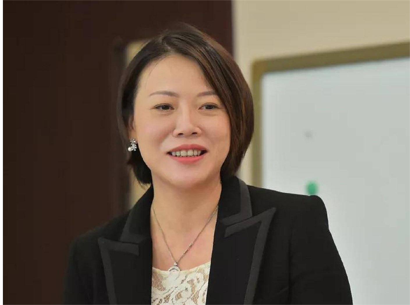 碧桂园杨惠妍等董事自愿减薪