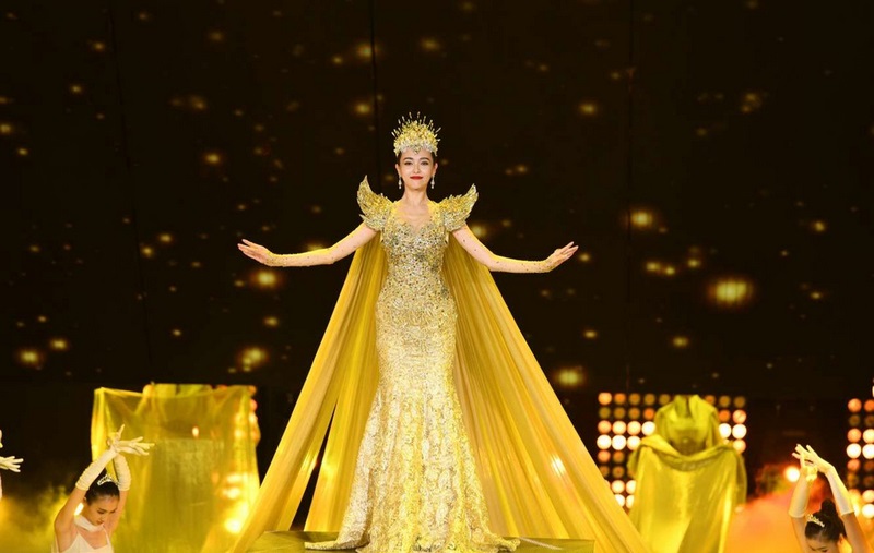 唐嫣金鹰女神，唐嫣金鹰女神出场视频