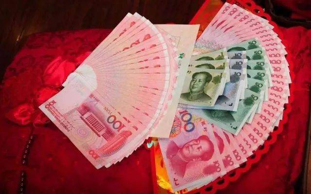 乞讨男爱上乞讨女给11万元彩礼 发现女方未离异起诉要回钱款