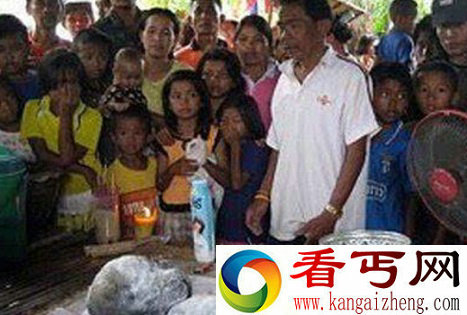 德媒体称泰国村民祭拜不明生物