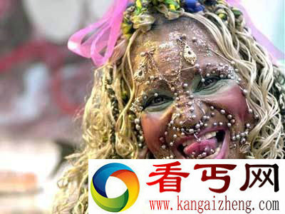 世界上身体穿孔最多的女人[图片]