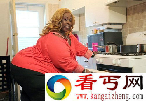 美国33岁女子梅西有2.1米臀围的巨臀。