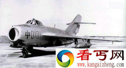 中美北部湾空战 美机导弹自摆乌龙