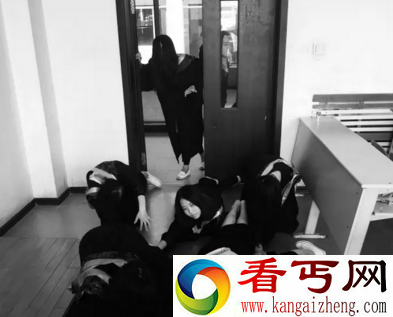 史上最恐怖的毕业照 看懂了才吓人