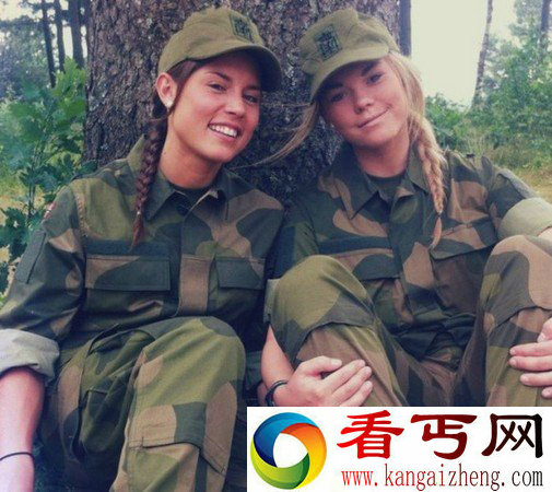 这个国家的女性必须服兵役 同吃同喝同睡