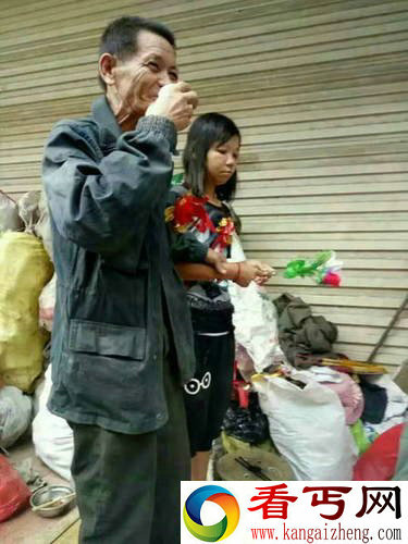 南宁流浪汉办婚礼 娶的老婆还是美女