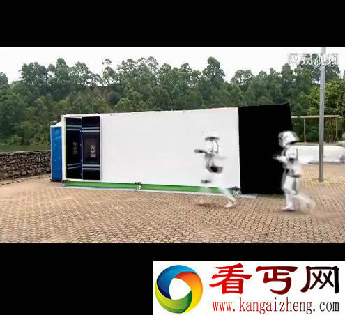 大妈只是上了趟厕所 出来以后却惊呆了！