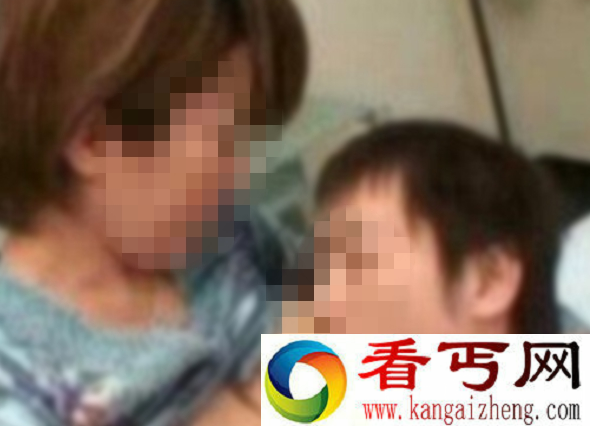 不害臊！男子在大庭广众下吸允女友奶奶
