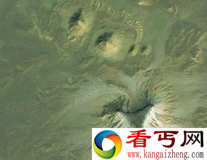 卫星照发现疑为未知金字塔