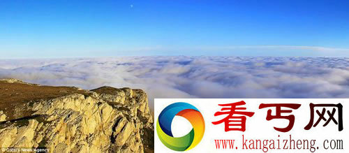 白色雾虹美景非常的壮观 就像“另一个世界的大门”