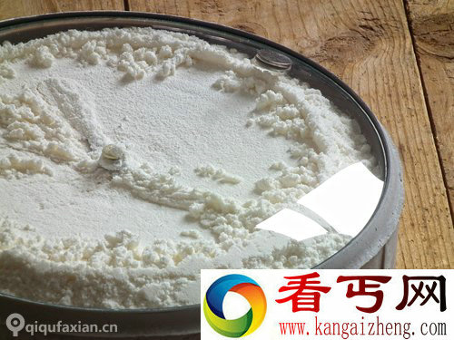 有机的时间形状 Shaped时钟 时针和分针都很难分清楚