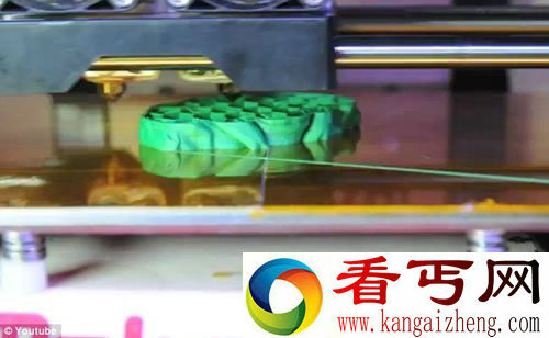 聪明的3D打印机 “尤达大师” 拥有令人吃惊的细节