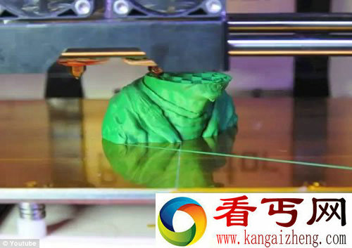 聪明的3D打印机 “尤达大师” 拥有令人吃惊的细节