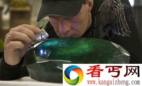 57500克拉 世界最大的祖母绿 价格也是相当的不菲