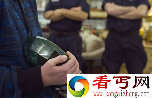 57500克拉 世界最大的祖母绿 价格也是相当的不菲