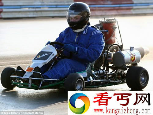 自制喷气动力卡丁车 目标就是要打破这世界纪录
