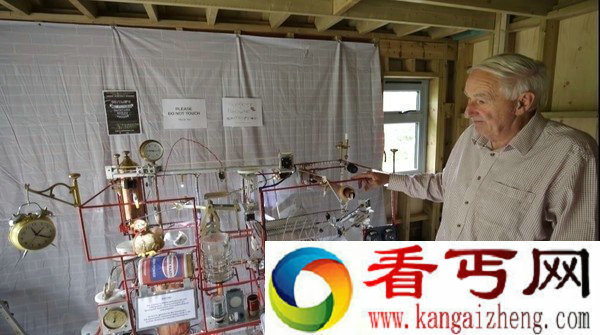 英国大爷发明全自动早餐机 3分钟搞定