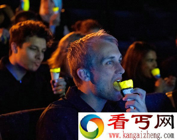 让人耳目一新的发光冰淇淋