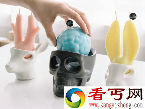 “头骨”竟然会流泪 一物二用的烛台