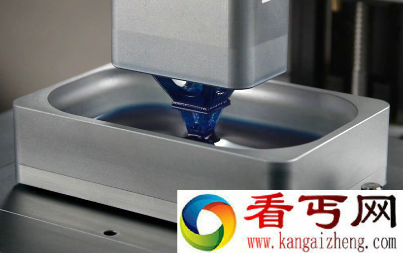 液态制造技术连CLIP 让物体“长出来”的3D打印技术