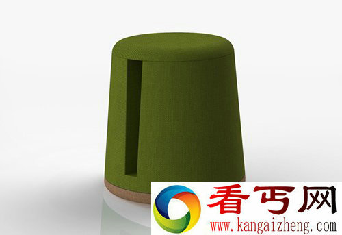Orbit 陀螺凳 设计不同在于其底部中间突出略尖