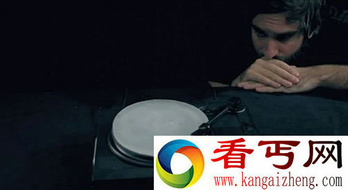 易碎 易化 用冰打造的唱片 任何唱片机都可播放
