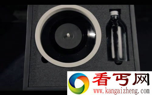 易碎 易化 用冰打造的唱片 任何唱片机都可播放
