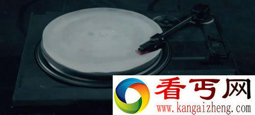 易碎 易化 用冰打造的唱片 任何唱片机都可播放