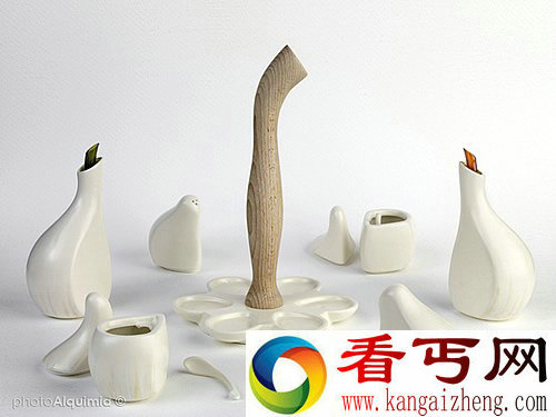 AJORí 大蒜调味瓶 用蒜瓣的形式将其分成各种调味用途