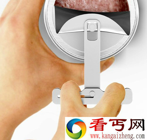 罐头拉手开启罐头新方法