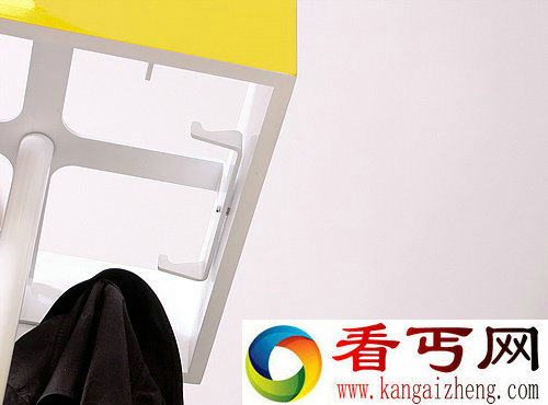 NAL衣帽架 灵感就是来自落地灯
