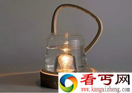 创意水壶灯罩，既是烧水器又是灯罩，一举两得。