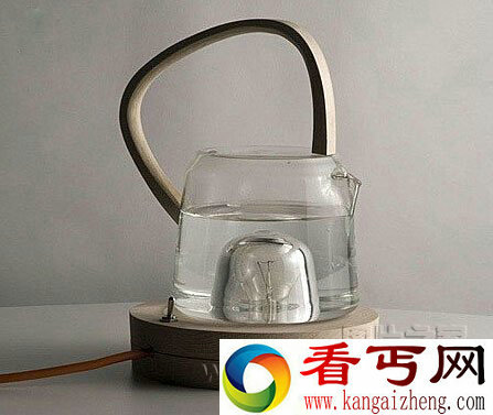 创意水壶灯罩，既是烧水器又是灯罩，一举两得。