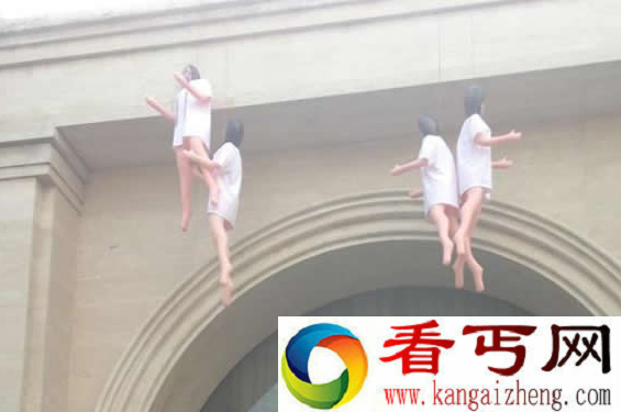 小区院内晒充气娃娃 一丝不挂很不雅