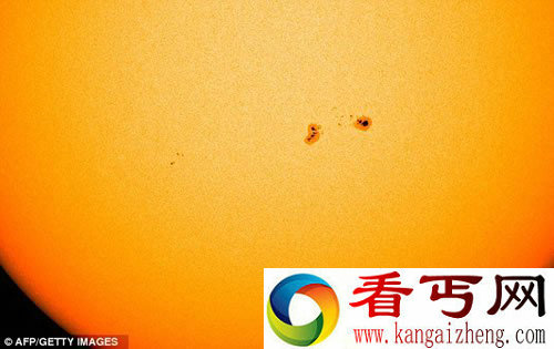 太阳黑子规模扩大一倍 可能M级爆发
