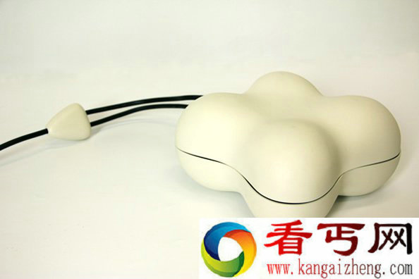 小巧便携烤面包机 可以让你时刻不离烤面包机
