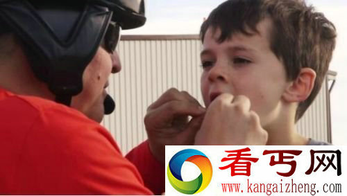 美国老爸开直升机为儿拔牙 土豪的世界真难懂