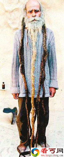 印度男子37年不洗澡 戒澡竟是为了这个