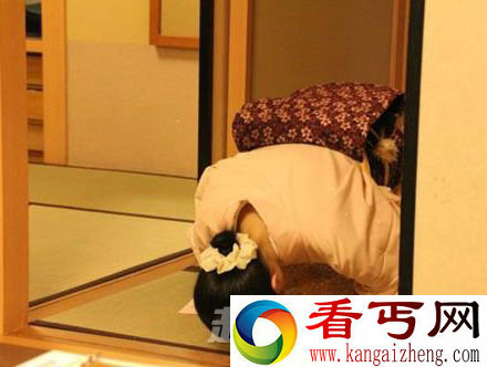 “娶妻要娶日本人” 日本女人为什么喜欢跪