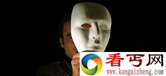奶奶遭恶鬼上身 行为突变性格大变