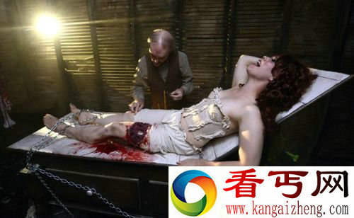 恐怖变态！美国一至尊鬼屋内容极端引发诸多热议