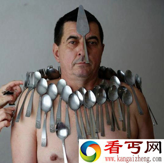 [图文]波黑56岁磁力男身体各部位能吸附不同材质的物体