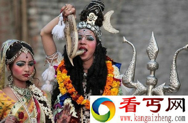 [图文]妖魔鬼怪横行的印度教湿婆神节