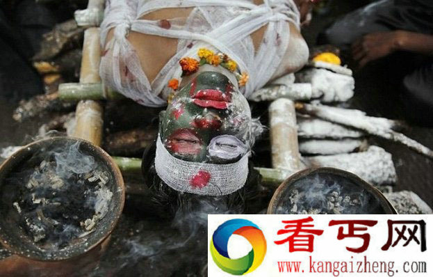 [图文]妖魔鬼怪横行的印度教湿婆神节