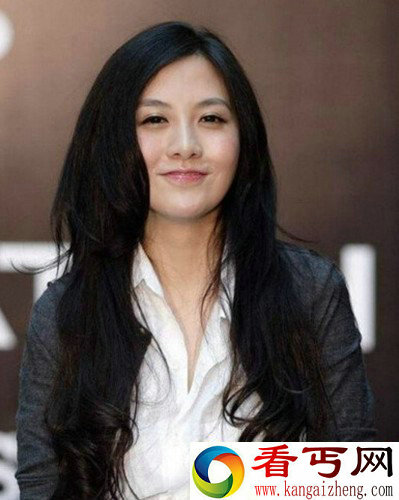 90后白富美跻身富豪排行榜 身家80亿