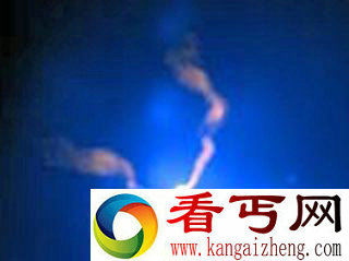 科学家发现两个比邻而居的黑洞可能合二为一