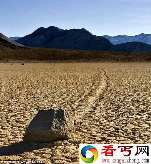 死亡谷“漂移岩石”夜晚冰层是主要原因